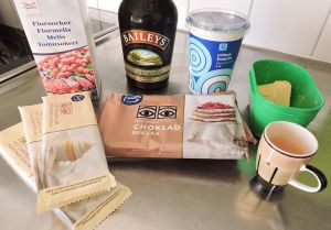 Ljus chokladtryffel med Baileys - ingredienser